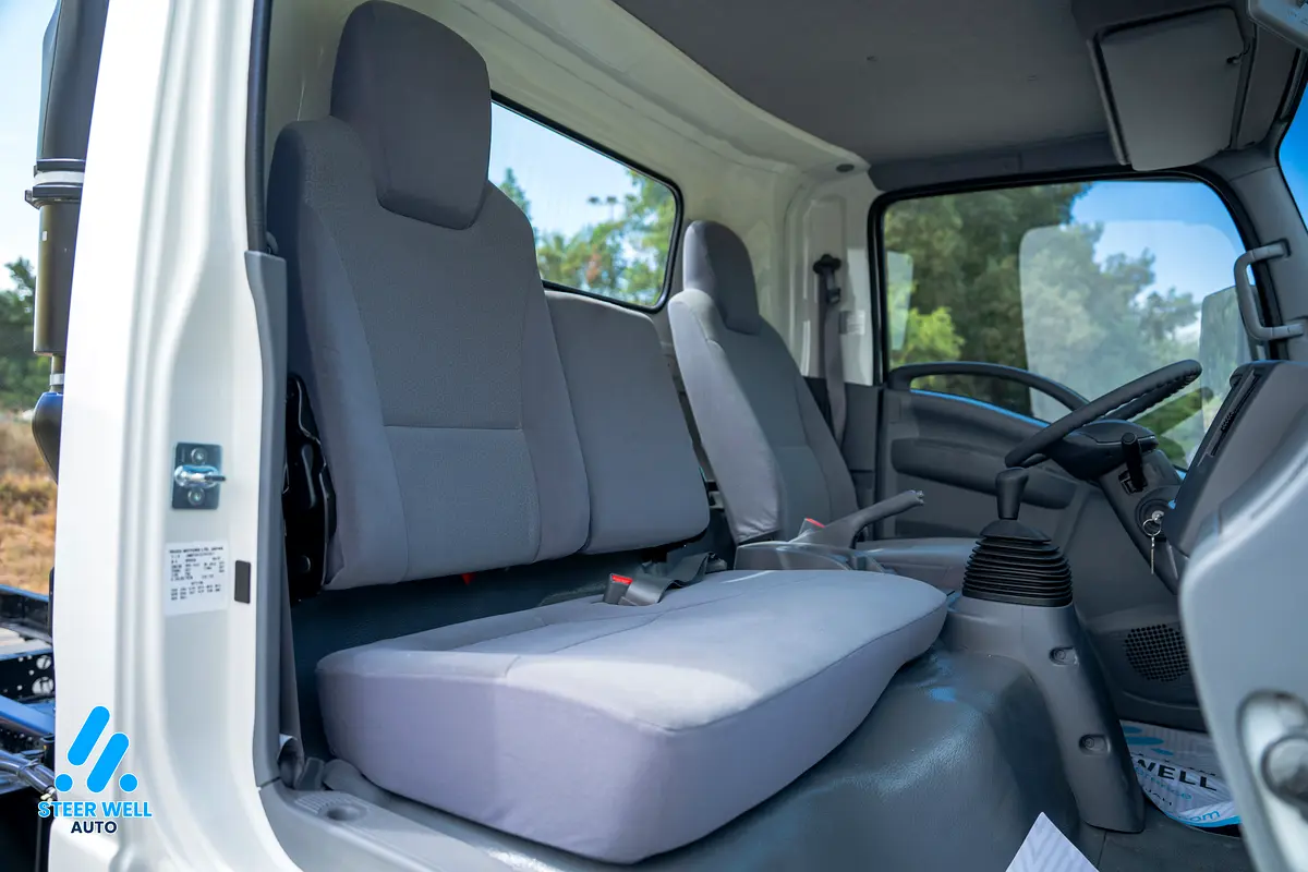2025 Isuzu NPR 4JJ1 14F BARE CHASSIS Truck | 3.0L Diesel
