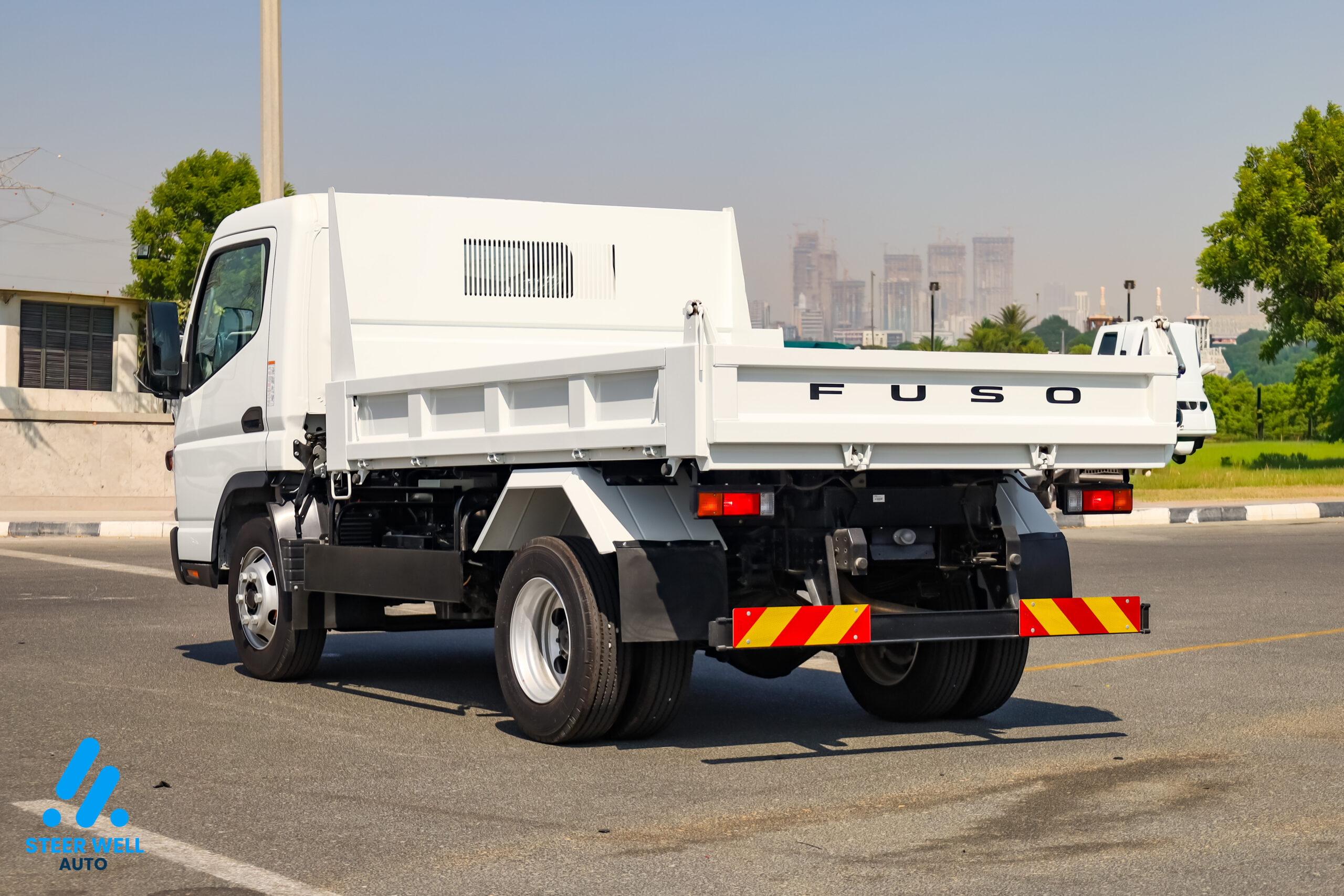2026 Mitsubishi Canter STD TIPPER TRUCK GCC 3.0L DIESEL EURO 5