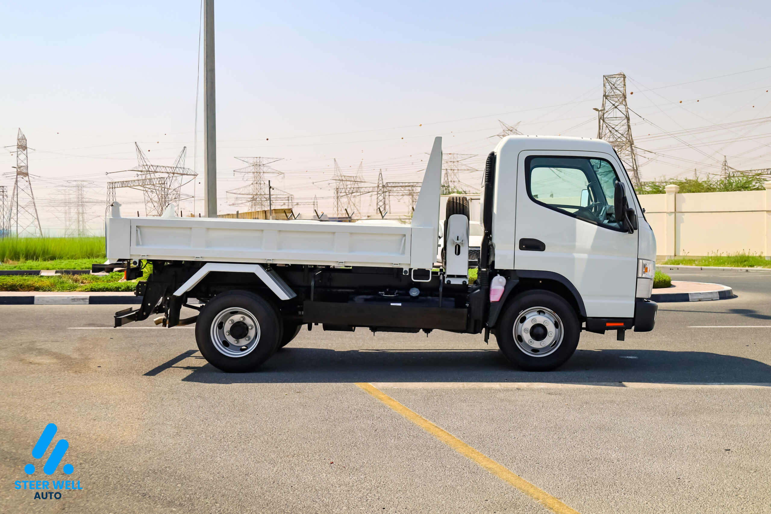 2026 Mitsubishi Canter STD TIPPER TRUCK GCC 3.0L DIESEL EURO 5