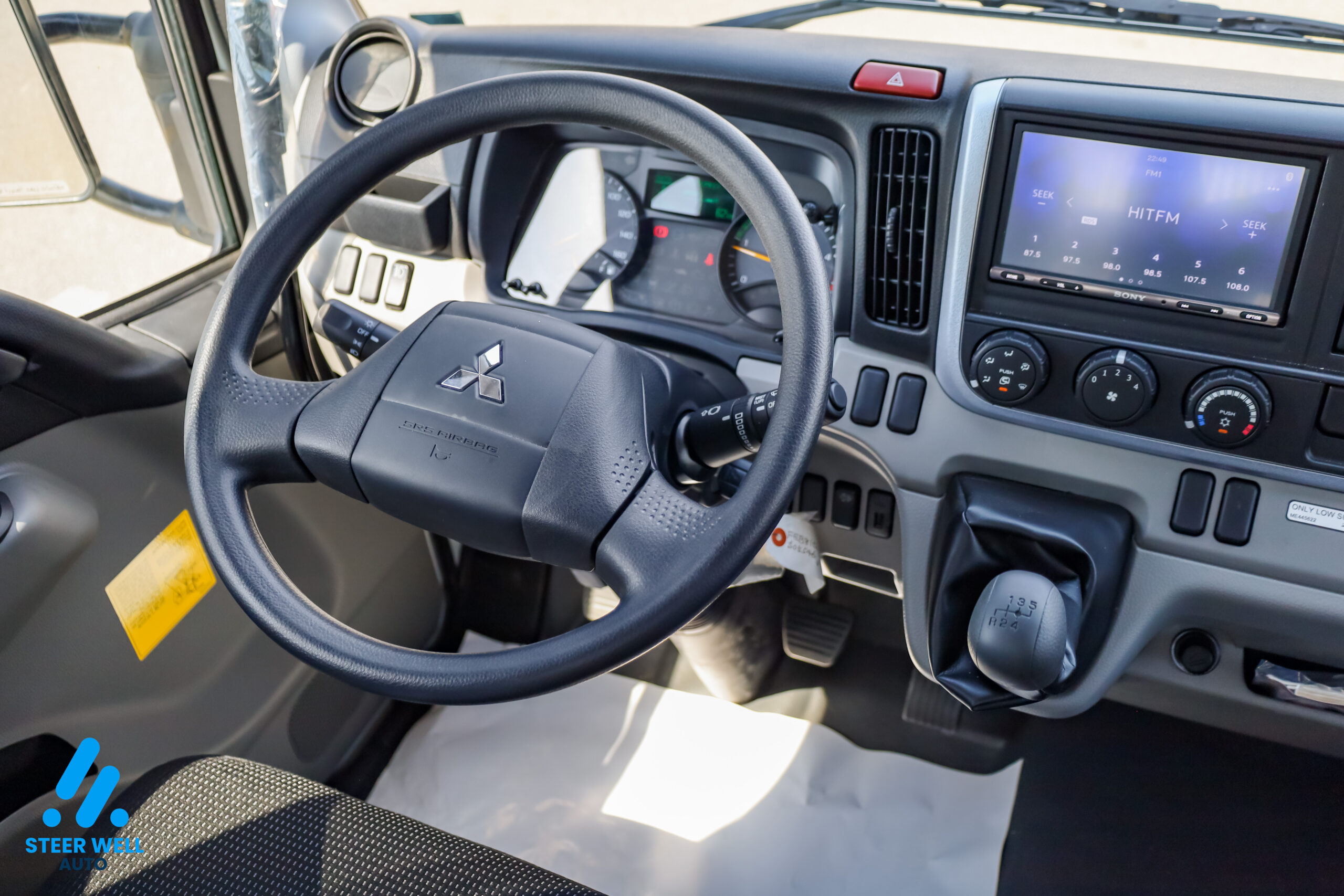 2026 Mitsubishi Canter STD TIPPER TRUCK GCC 3.0L DIESEL EURO 5