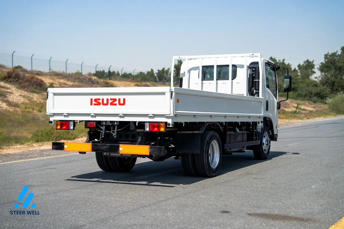 2025 Isuzu NPR 4JJ1 14 Feet CARGO BODY